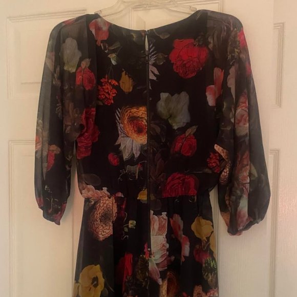 Alice + Olivia Floral Dress - Picture 3 of 5